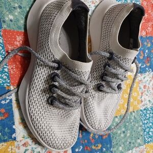 Womens Alldirds tree Dasher size 8